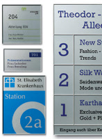 Türschilder und Wegweiser mit Aluminiumrahmen, Beschilderung, Schilder